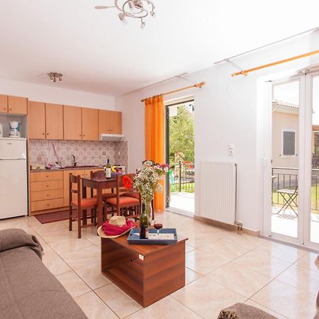 Cozy Apartments In City'S Suburbs Lefkáda Zewnętrze zdjęcie